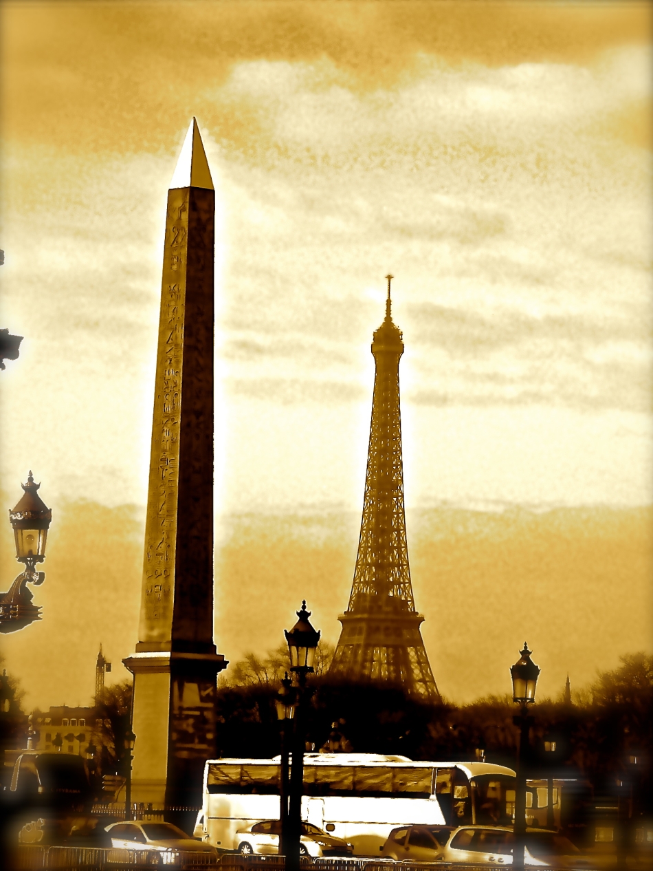 Paris - Eiffel Tower3b